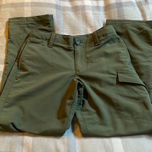 Boys under Armour golf pants